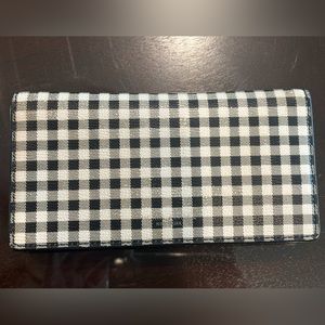 NWOT Henri Bendel gingham kangaroo wallet